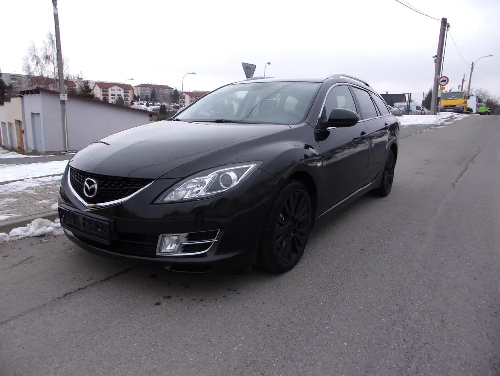 Mazda 6 Dynamic kombi 2.0i16V ,tažné,1.majitel,TOP